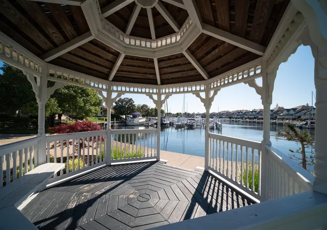 5th image of 10 Cottage Ln, Manistee, MI 49660 | MLS# 70532759