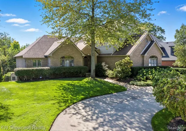 Photo 2 of Mansion for sale at 1539 Wandrei Ct, Commerce Twp, MI 48382 1890 | MLS# 61025011 | Listing updated on 2026-09-06