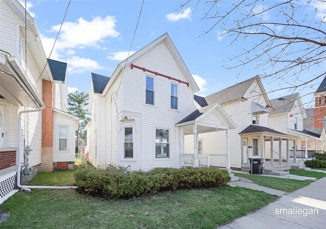 Multi family home for sale at 1010 NW Alpine Ave, Grand Rapids, MI 49504 | MLS# 70552440
