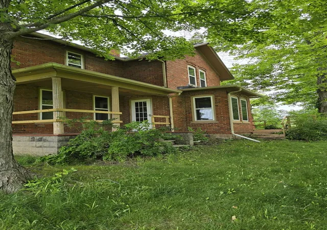 3rd image of 8733 S Cochran Ave, Charlotte, MI 48813 | MLS# 70541947