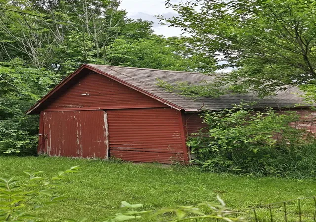 4th image of 8733 S Cochran Ave, Charlotte, MI 48813 | MLS# 70541947
