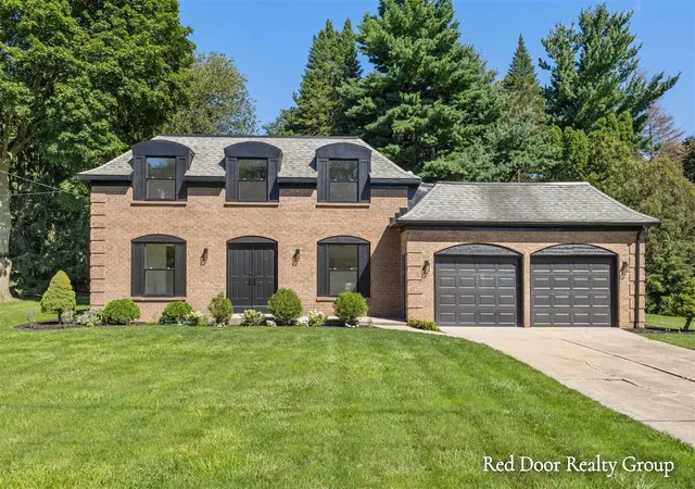 Single family home for sale at 578 Arrowhead Ave, Grand Rapids, MI 49546-2204 | MLS# 70554563
