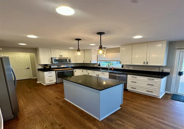 4th image of 7785 Dover Dr, Ypsilanti, MI 48197 | MLS# 70493070