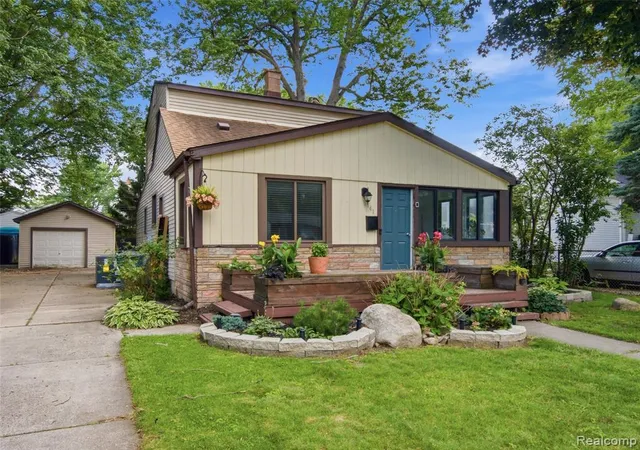 Homes for sale in Hazel Park, MI | 141 W Meyers Ave, Hazel Park, MI 48030 | MLS# 61006684