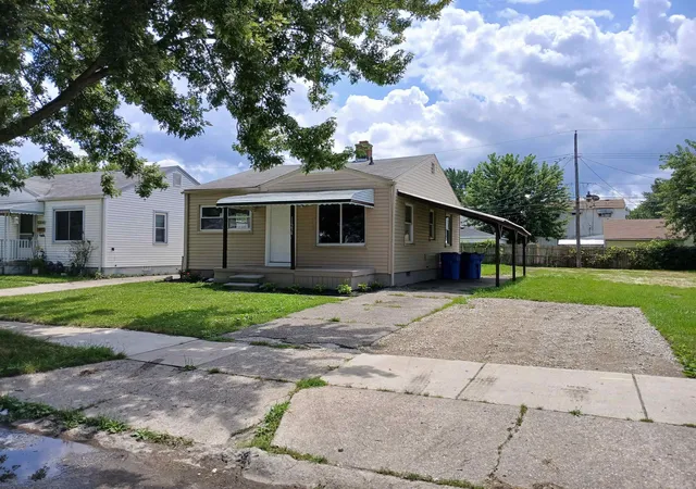 1st image of 11234 Essex Ave, Warren, MI 48089 | MLS# 50186156