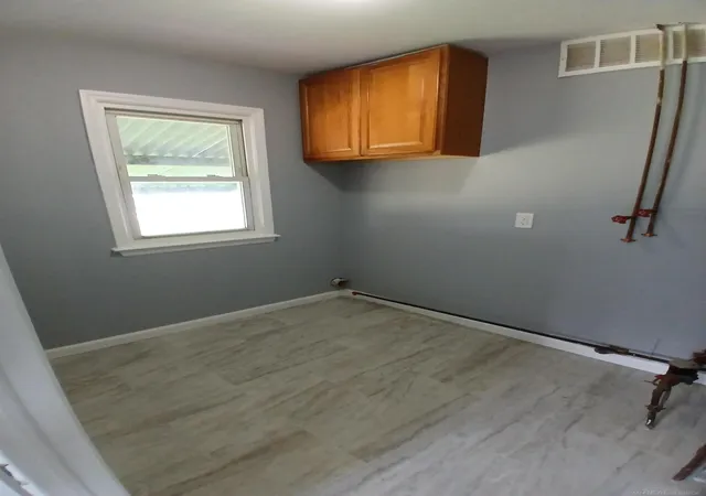 4th image of 11234 Essex Ave, Warren, MI 48089 | MLS# 50186156