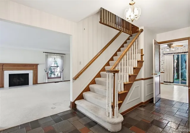 Photo 3 of Sale Pending at 4363 Barchester Dr, Bloomfield Hills, MI 48302 | MLS# 61016780 | Listing updated on 2026-08-17