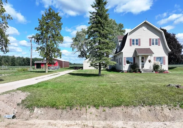 Photo 1 of Single family home for sale at 7652 N Wise Rd, Clare, MI 48617 | MLS# 80072967 | Listing updated on 2026-10-04