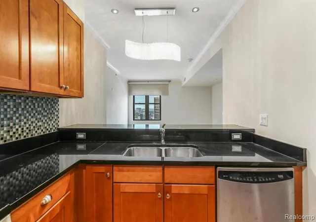 5th image of 1135 Shelby St #2505, Detroit, MI 48226 | MLS# 61005356