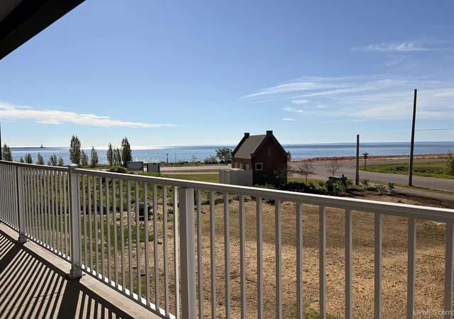 Photo 4 of Condo for sale at 2401 N Lakeshore Blvd, Marquette, MI 49855 | MLS# 50145765 | Listing updated on 2026-09-15