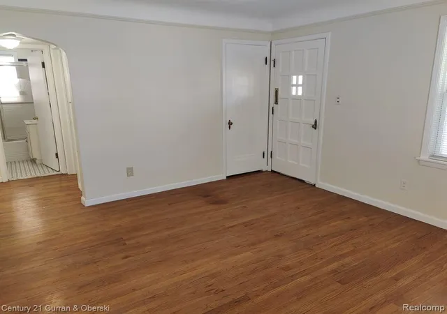 3rd image of 24311 Notre Dame St, Dearborn, MI 48124 | MLS# 60985724
