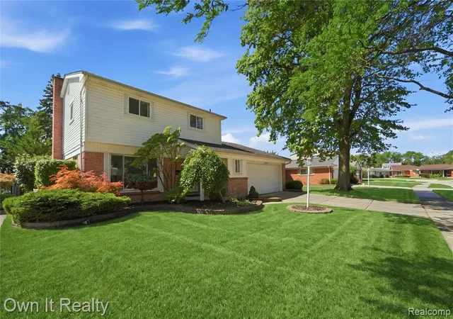 Photo 1 of Single family home for sale at 27025 Havelock Dr, Dearborn Heights, MI 48127 3689 | MLS# 61024766 | Listing updated on 2026-08-27