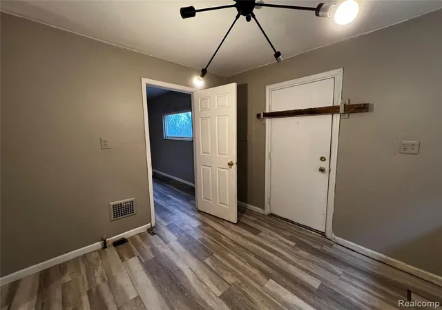 5th image of 5180 Webb St, Detroit, MI 48204 | MLS# 60991806