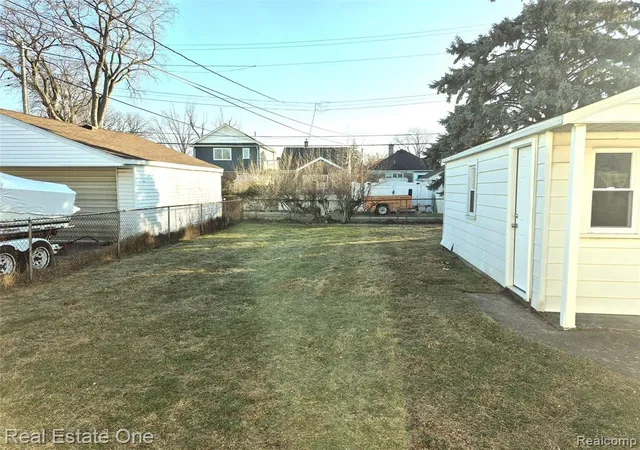 Homes for sale in Wyandotte, MI | 1069 Mulberry St, Wyandotte, MI 48192 | MLS# 60995690