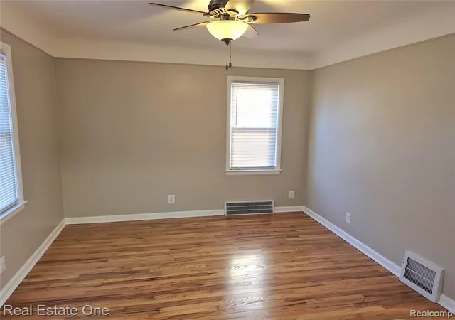 Homes for sale in Wyandotte, MI | 1069 Mulberry St, Wyandotte, MI 48192 | MLS# 60995690