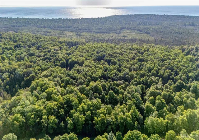 Photo 2 of Sale Pending at 2504 S Little Harbor Rd, Manistique, MI 49854 | MLS# 50214943 | Listing updated on 2026-07-19