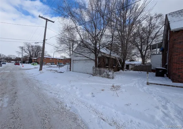 5th image of 3808 Cadieux Rd, Detroit, MI 48224 | MLS# 60967324
