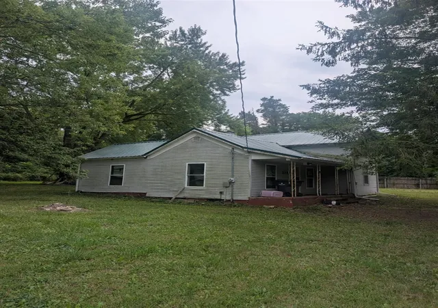 1st image of 215 S Monroe St, Bloomingdale, MI 49026 | MLS# 70551443