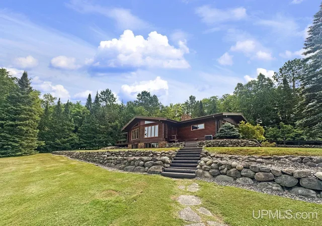 Photo 1 of Single family home for sale at 189 E Park Dr, Iron River, MI 49935 | MLS# 50217676 | Listing updated on 2026-08-07