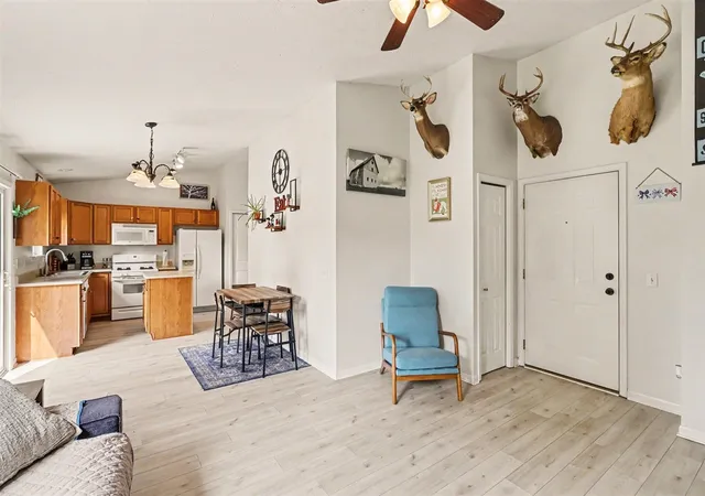 5th image of 3006 Arctic Ave, Kalamazoo, MI 49004 | MLS# 70551451