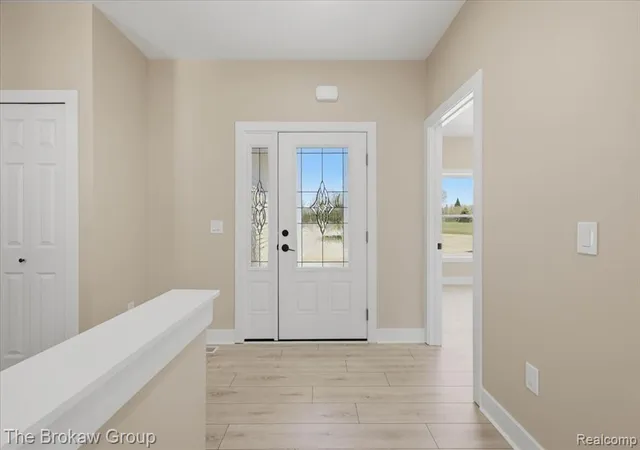 Listing Photo 5 - Condo for sale in building located at 3365 Meadowridge Ct, Davison, MI 48423