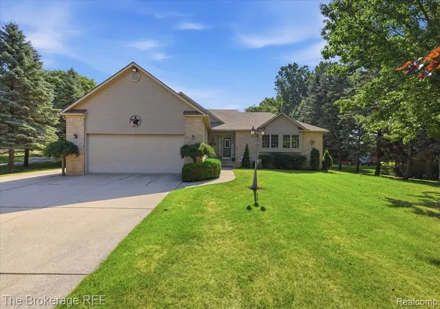 Photo 1 of Sale Pending at 6057 Center Rd, Grand Blanc, MI 48439 7949 | MLS# 61010933 | Listing updated on 2026-10-21