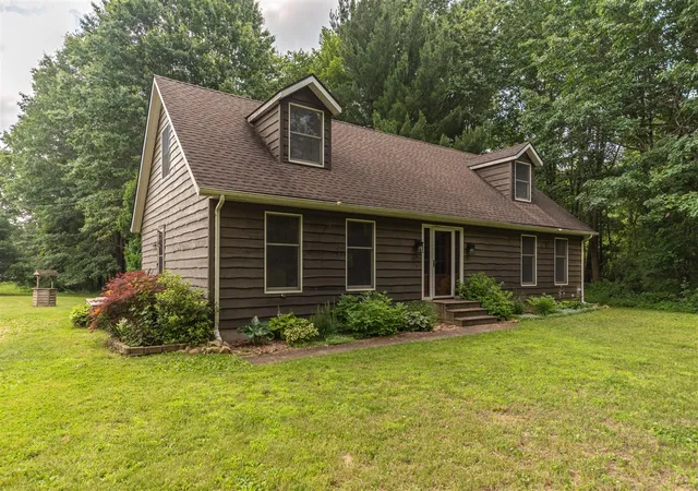 Homes for sale in Grass Lake, MI | 4625 Loveland Rd, Grass Lake, MI 49240 | MLS# 70543966