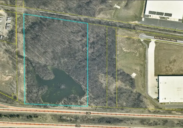 Photo 3 of Land for sale at 3511 3 Mile Rd, Grand Rapids, MI 49534 | MLS# 70467516 | Listing updated on 2026-03-23
