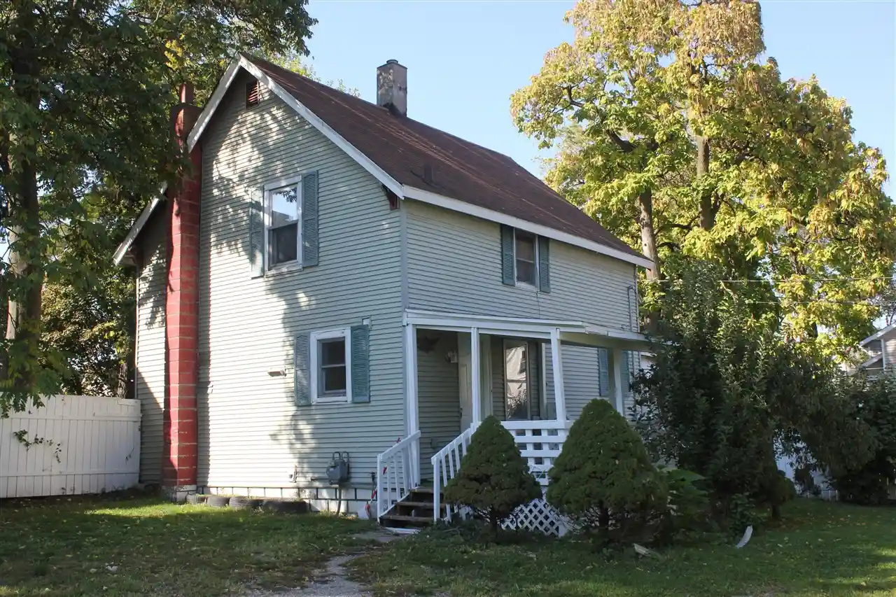 Photo 1 of Single family home for sale at 418 Breens Ct, Grand Rapids, MI 49503 | MLS# 70564237 | Listing updated on 2026-10-20