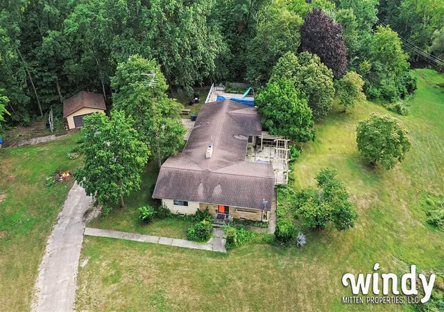 Photo 1 of Single family home for sale at 6530 Paw Ave, Coloma, MI 49038 | MLS# 70543516 | Listing updated on 2026-08-13