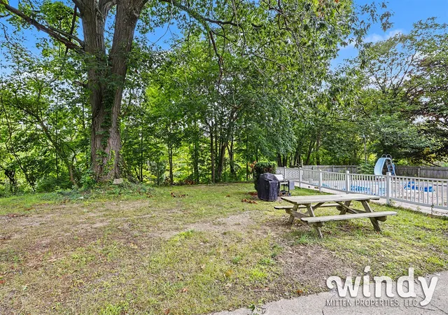 Photo 4 of Single family home for sale at 6530 Paw Ave, Coloma, MI 49038 | MLS# 70543516 | Listing updated on 2026-08-13