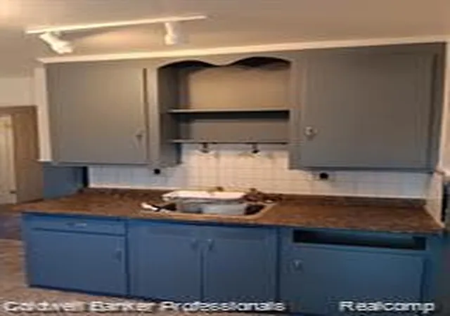 2nd image of 19726 Moross Rd, Detroit, MI 48224 1170 | MLS# 60983266