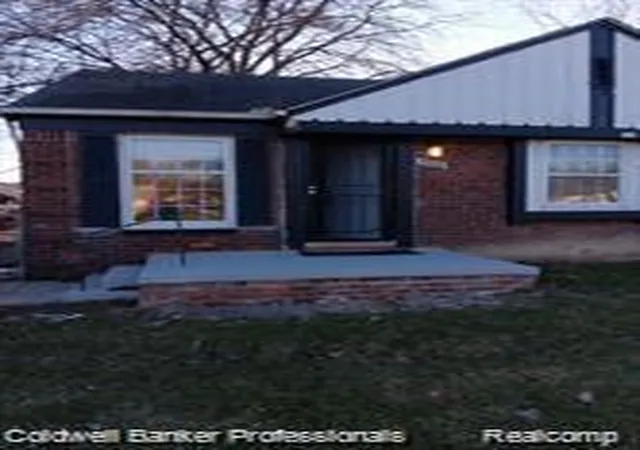 5th image of 19726 Moross Rd, Detroit, MI 48224 1170 | MLS# 60983266