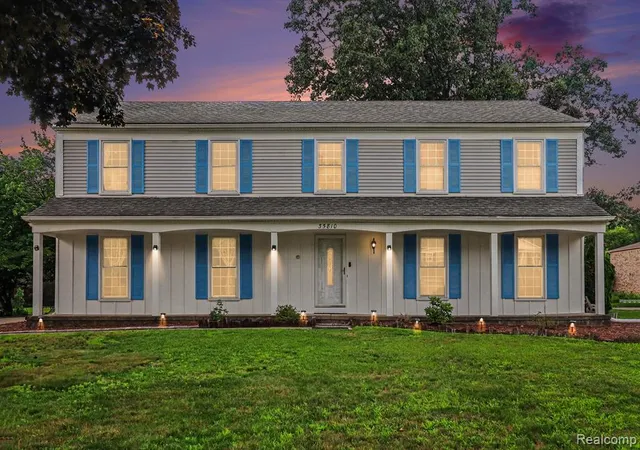 Photo 1 of Single family home for sale at 35810 Fredericksburg Rd, Farmington Hills, MI 48331 | MLS# 61014072 | Listing updated on 2026-08-23