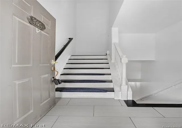 4th image of 3920 Forester Blvd, Auburn Hills, MI 48326 | MLS# 61003664