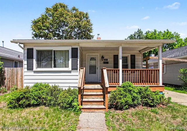 Homes for sale in Hazel Park, MI | 166 W Brickley Ave, Hazel Park, MI 48030 | MLS# 60999825