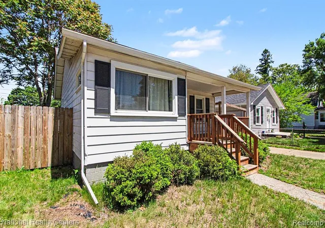 Homes for sale in Hazel Park, MI | 166 W Brickley Ave, Hazel Park, MI 48030 | MLS# 60999825