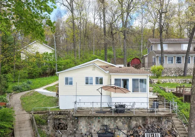 Homes for sale in Three Rivers, MI | 58484 E Clear Lake Rd, Three Rivers, MI 49093 | MLS# 70530247