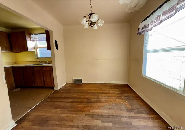 5th image of 8614 Hubbell St, Detroit, MI 48228 | MLS# 60973456