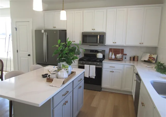 Photo 3 of Condo for sale at 6114 Stahl Dr #16, Spring Lake, MI 49456 | MLS# 70514028 | Listing updated on 2026-09-17