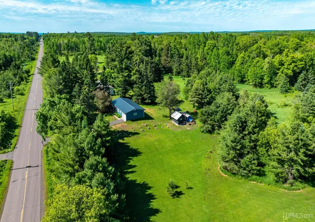 Homes for sale in Chassell, MI | 35449 Tapiola Rd, Chassell, MI 49916 | MLS# 50211393