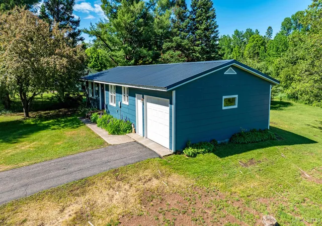 Homes for sale in Chassell, MI | 35449 Tapiola Rd, Chassell, MI 49916 | MLS# 50211393