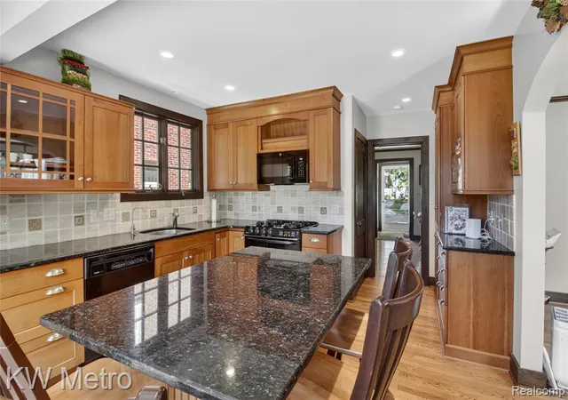 Photo 3 of Single family home for sale at 1823 W Houstonia Ave, Royal Oak, MI 48073 3995 | MLS# 61002228 | Listing updated on 2026-08-30