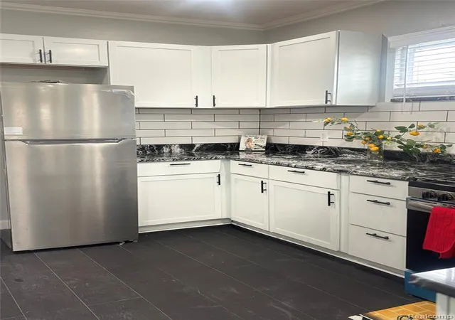 5th image of 5012 Fischer St, Detroit, MI 48213 2923 | MLS# 60981849