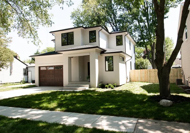 Homes for sale in Royal Oak, MI | 2324 Dallas Ave, Royal Oak, MI 48067 | MLS# 70535633