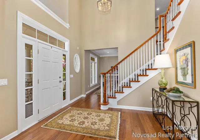Photo 3 of Sale Pending at 2272 Cascade Lakes Cir, Grand Rapids, MI 49546 | MLS# 70525706 | Listing updated on 2026-04-22