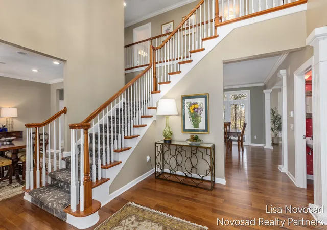 Photo 4 of Sale Pending at 2272 Cascade Lakes Cir, Grand Rapids, MI 49546 | MLS# 70525706 | Listing updated on 2026-04-22