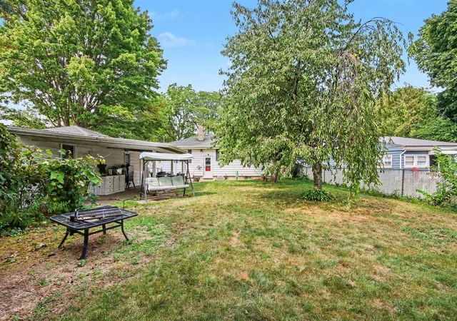 2nd image of 222 Woodrow St, Fremont, MI 49412 | MLS# 70551934