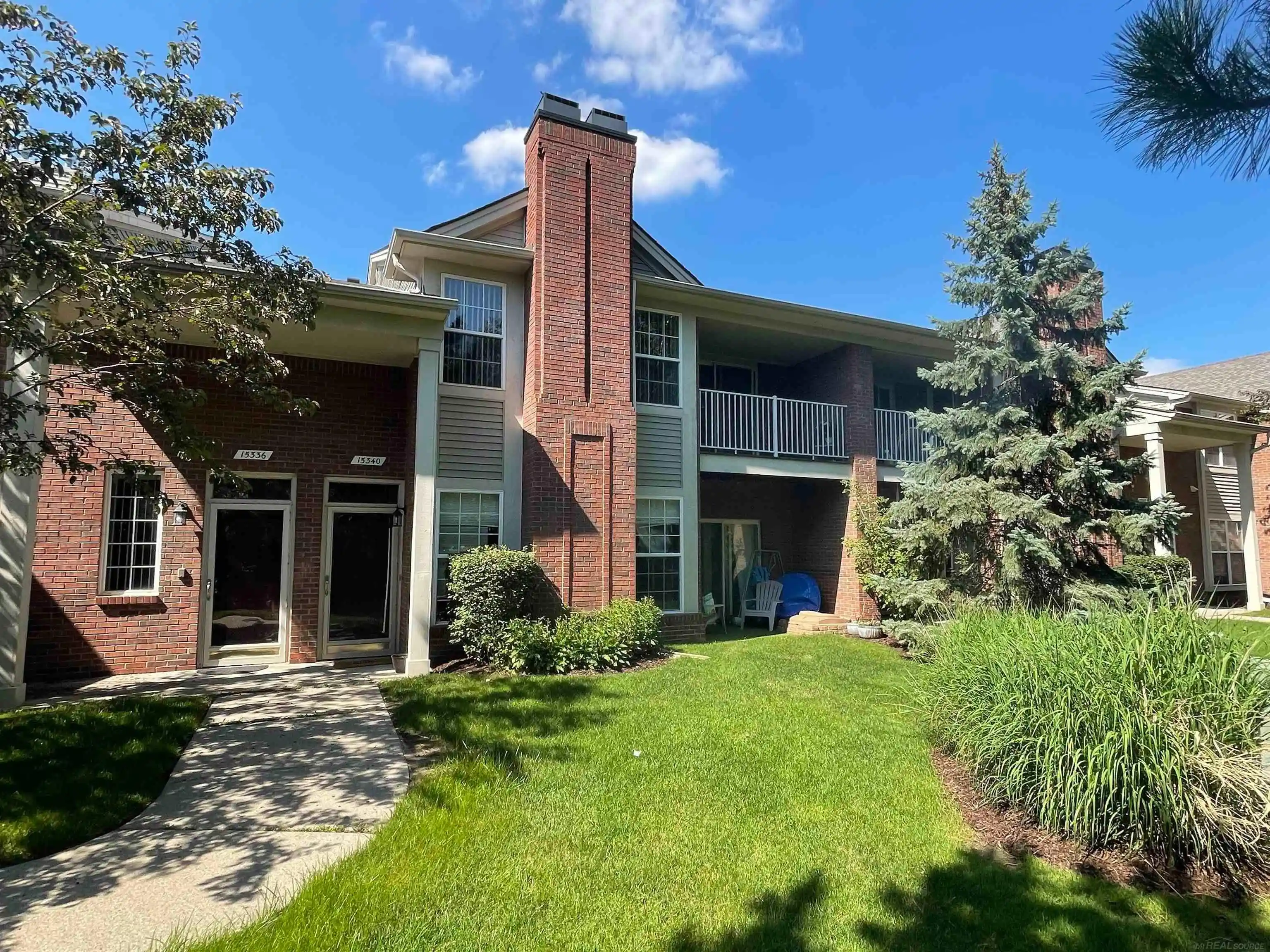 Listing Photo 2 - Condo for sale in 15336 Yale Dr located at 15336 Yale Dr, Clinton Township, MI 48038 - Unit #Unit 227