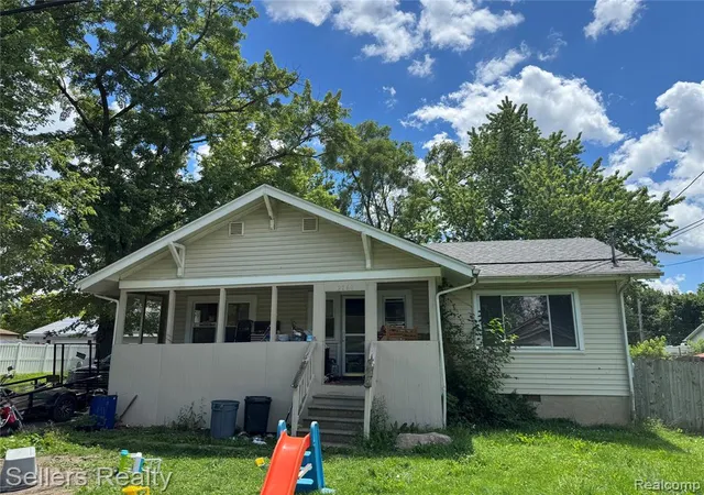 Homes for sale in Burton, MI | 2060 E Williamson St, Burton, MI 48529 | MLS# 61005224